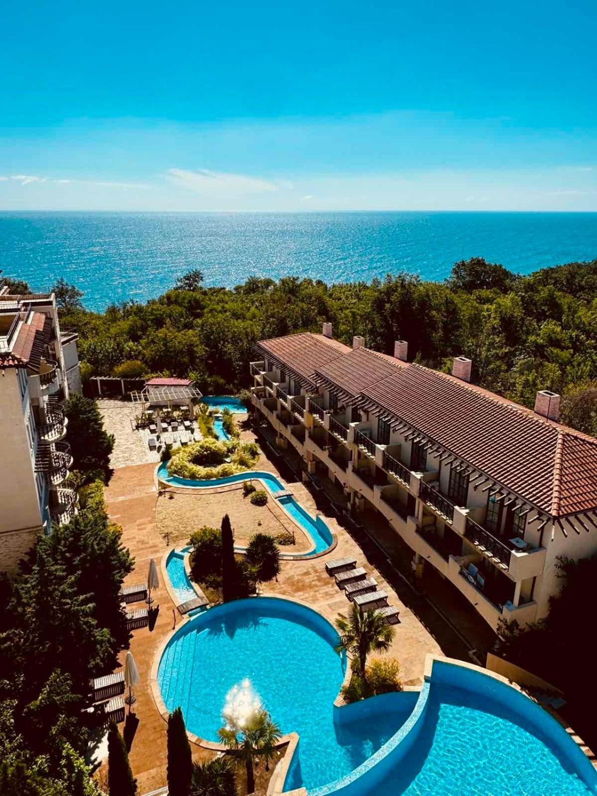 The Cliff Obzor Bay Holiday Apartments And Hotel By Flat Mаnаger Eksteriør billede